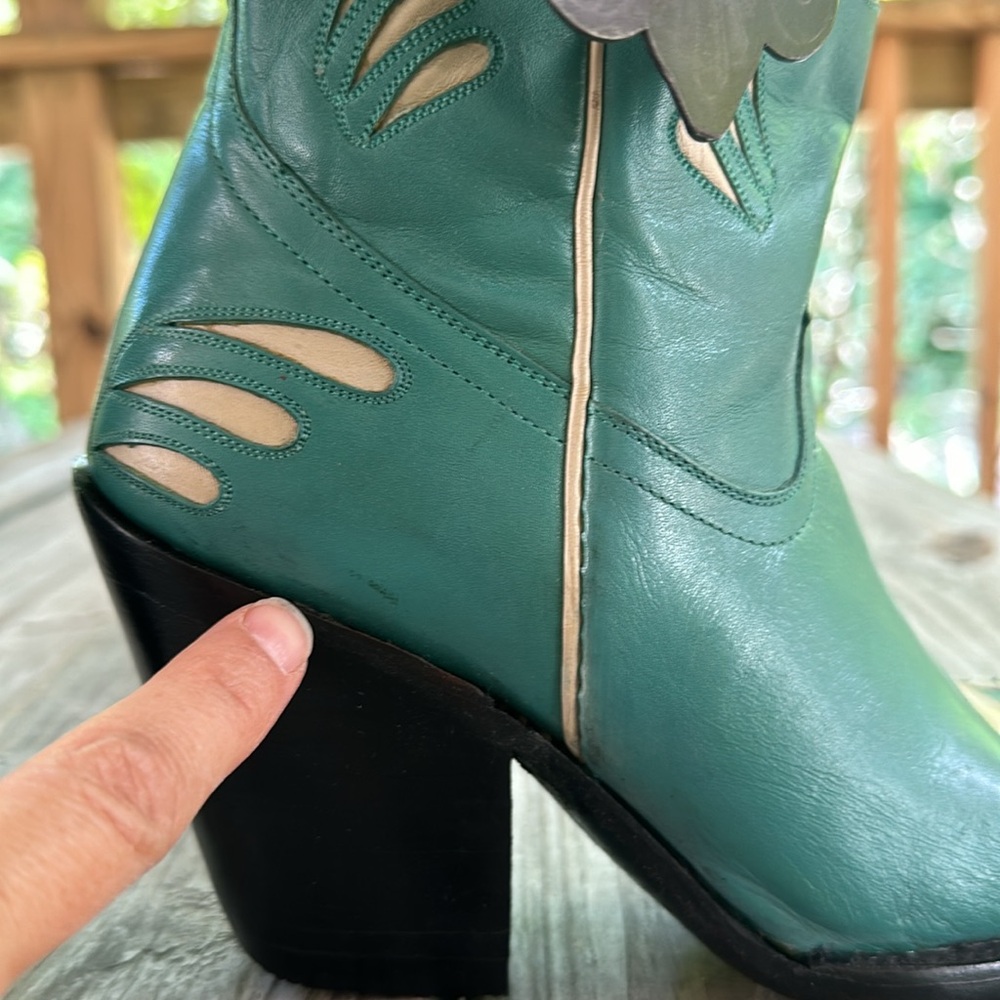 Liberty handmade turquoise skull inlay boots - Picture 3 of 7